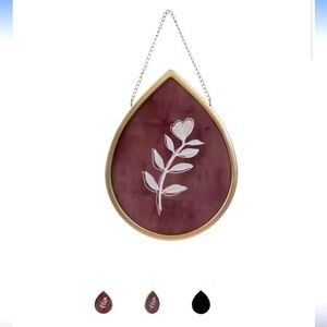 New with tags! Teardrop metal glass framed floral wall hanging
